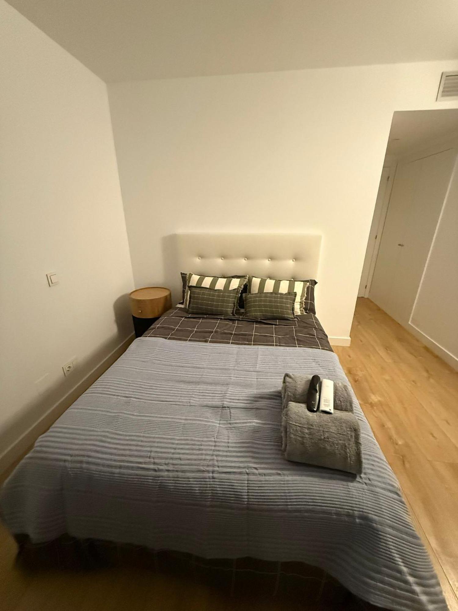 To Room Madrid Castellana Kültér fotó