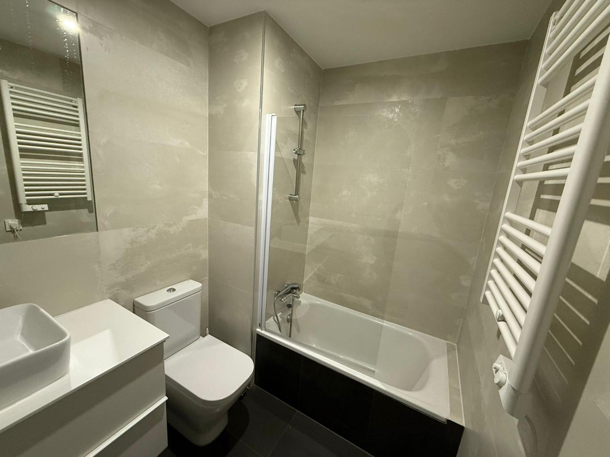 To Room Madrid Castellana Kültér fotó